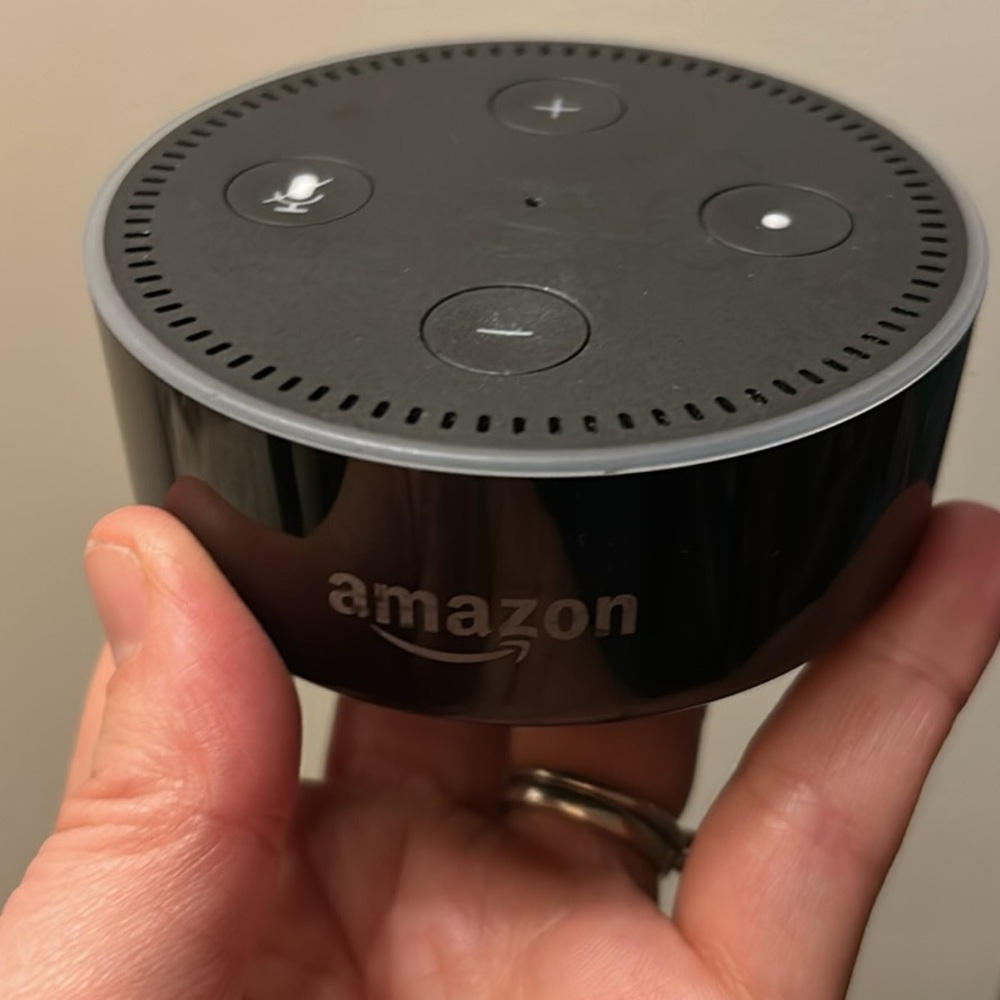 Amazon Echo Dot (2nd Generation) smart speaker